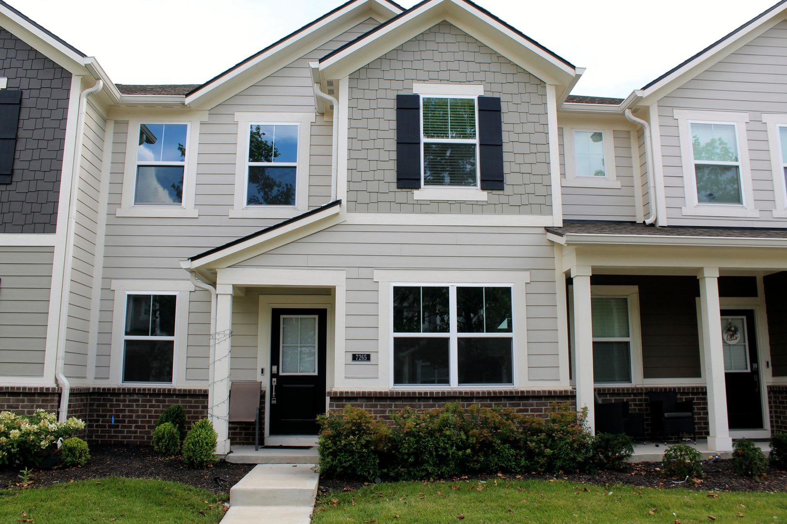 Coming Soon! Beautiful 3 BR Condo in a Great Avon Community! – photo 1