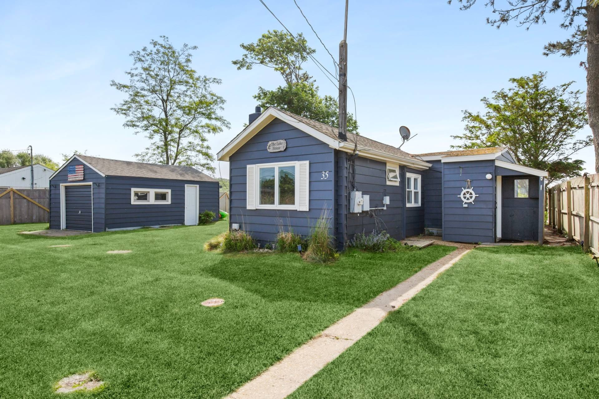 35 INDUSTRIAL RD – photo 3