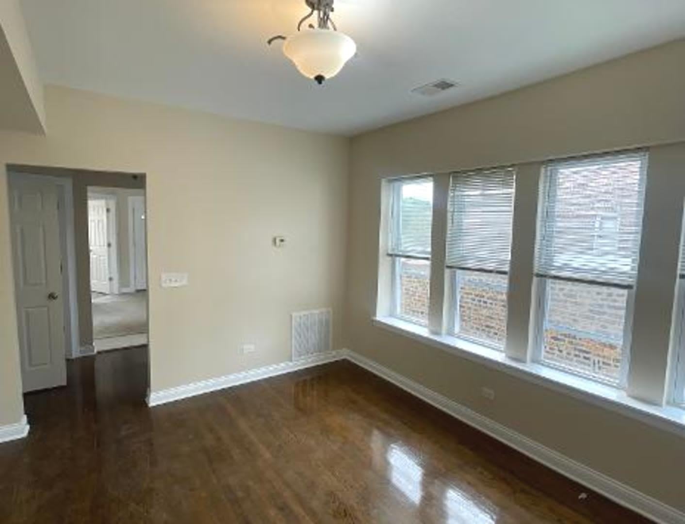 7743 S East End Avenue – photo 4