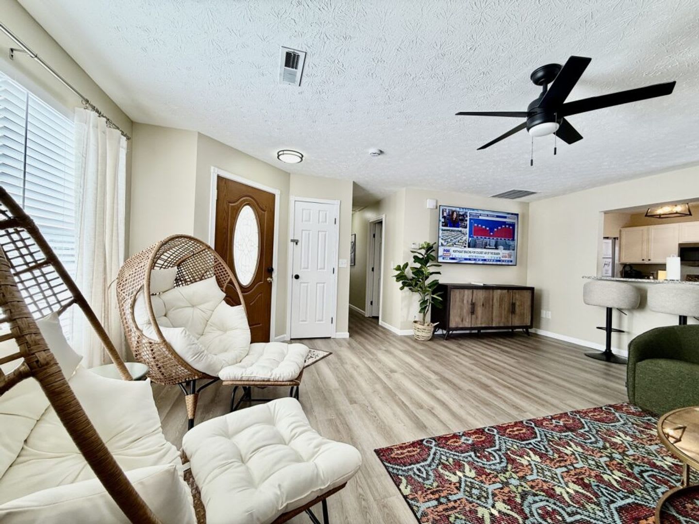 Freshly Renovated Home With Man Cave In Trenton OH – photo 5