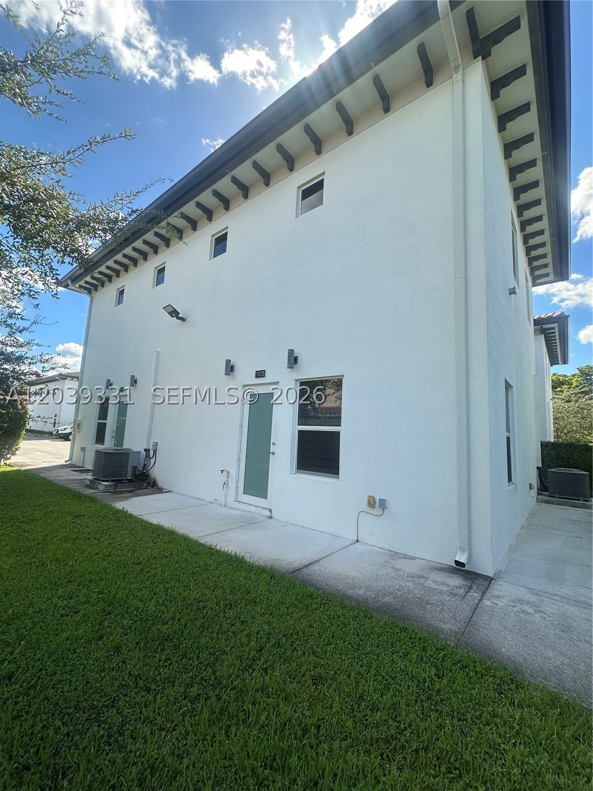 6410 SW 139th Avenue Rd – photo 2