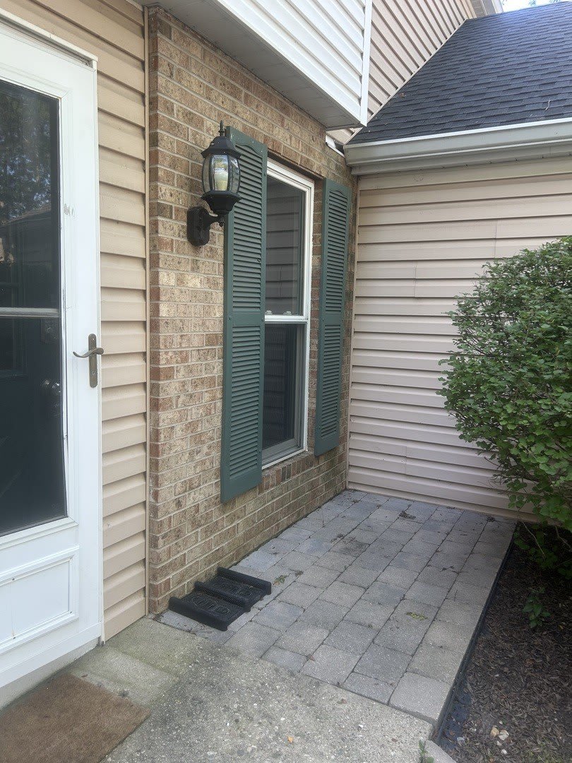 2464 Devonshire Court – photo 2