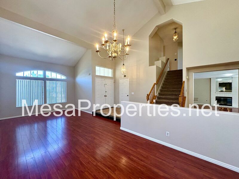 14383 La Crescenta Ave. – photo 5
