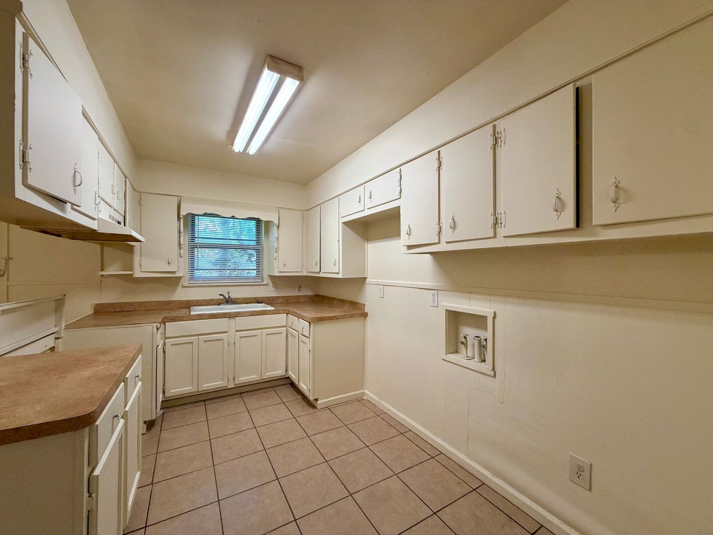 Single Family Home – photo 2