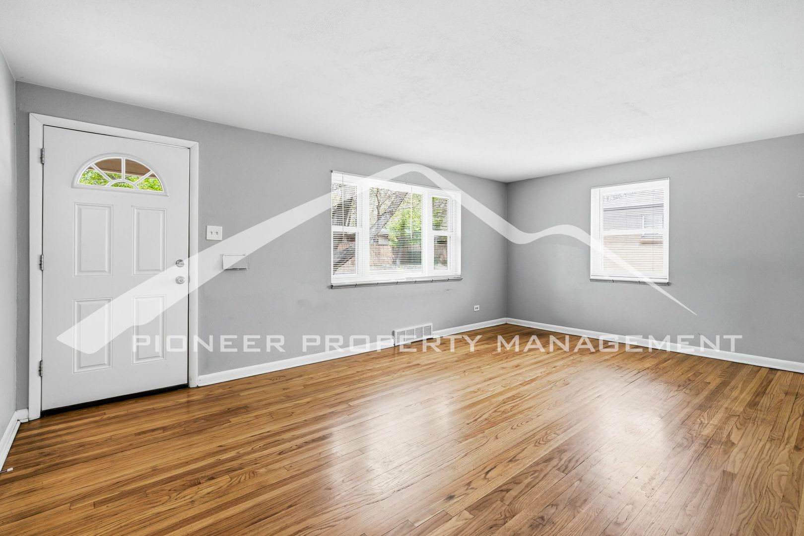 Spacious Home with Washer/Dryer and Fenced Yard – photo 2