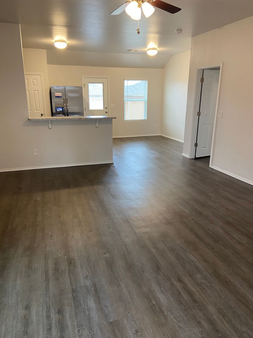 Now Available! Your New 3-Bedroom, 2-Bath Home Awaits in Hollow Brook – photo 4