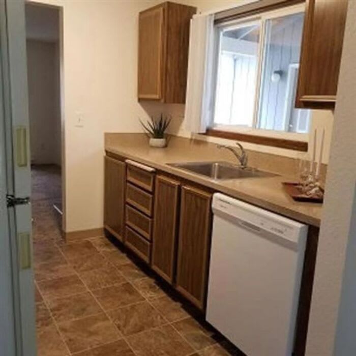 376 South Locust Street – photo 3