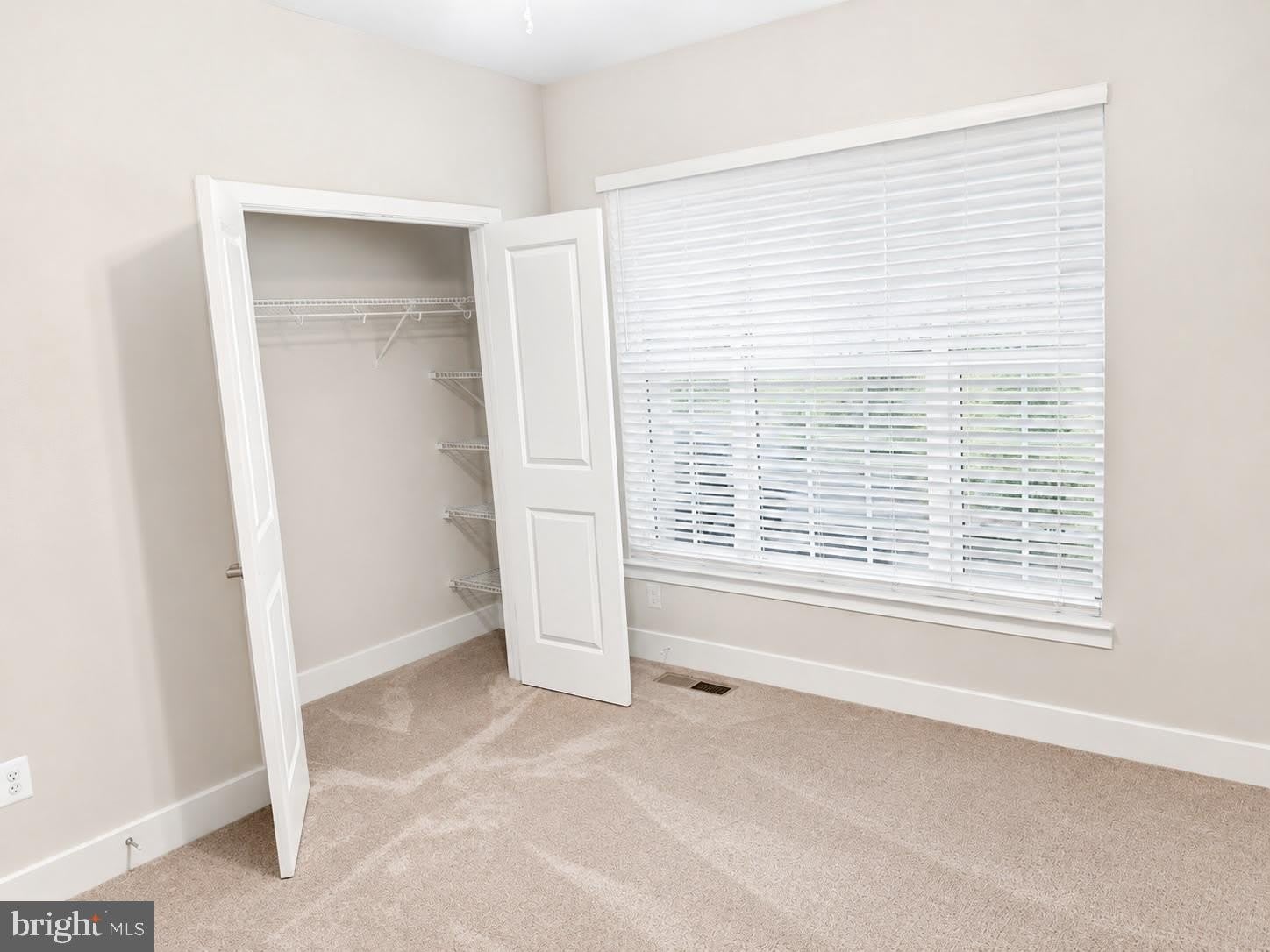 4174 CHARLES DICKENS DR – photo 4