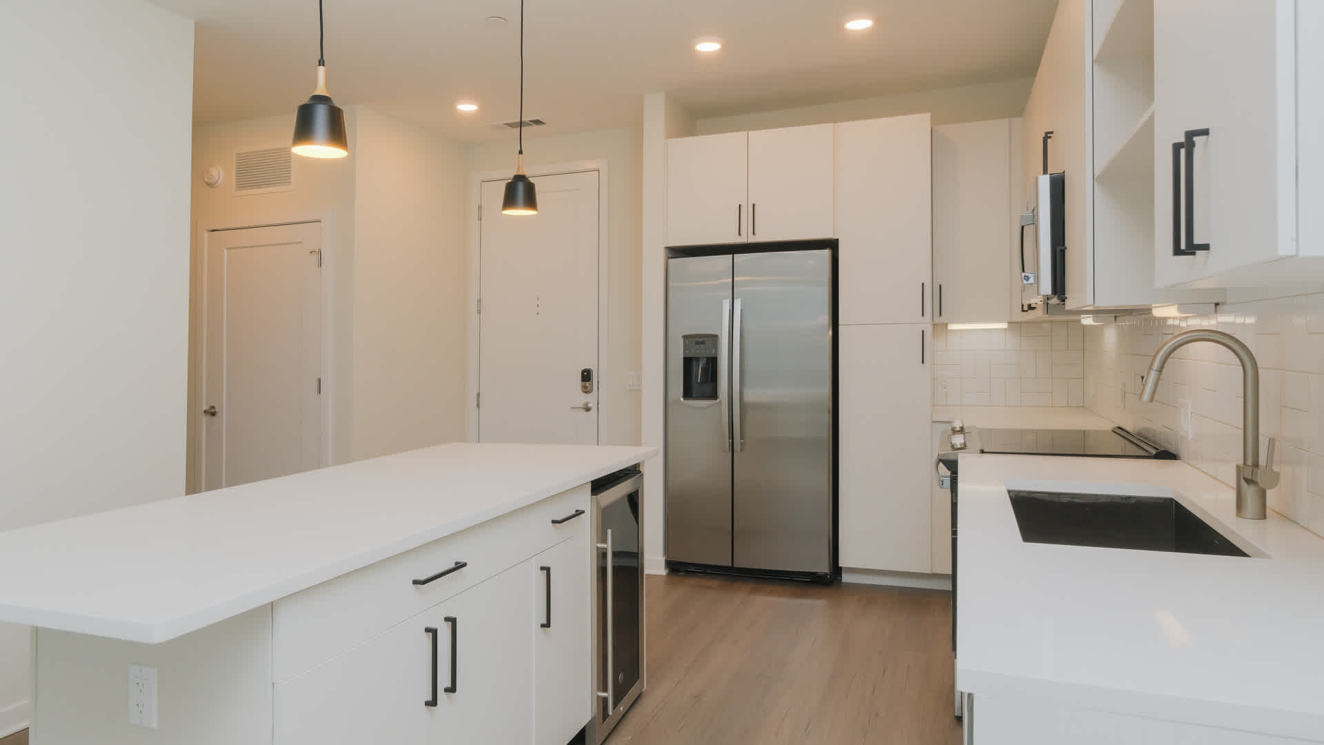 Alexan Harrison Apartments – photo 3