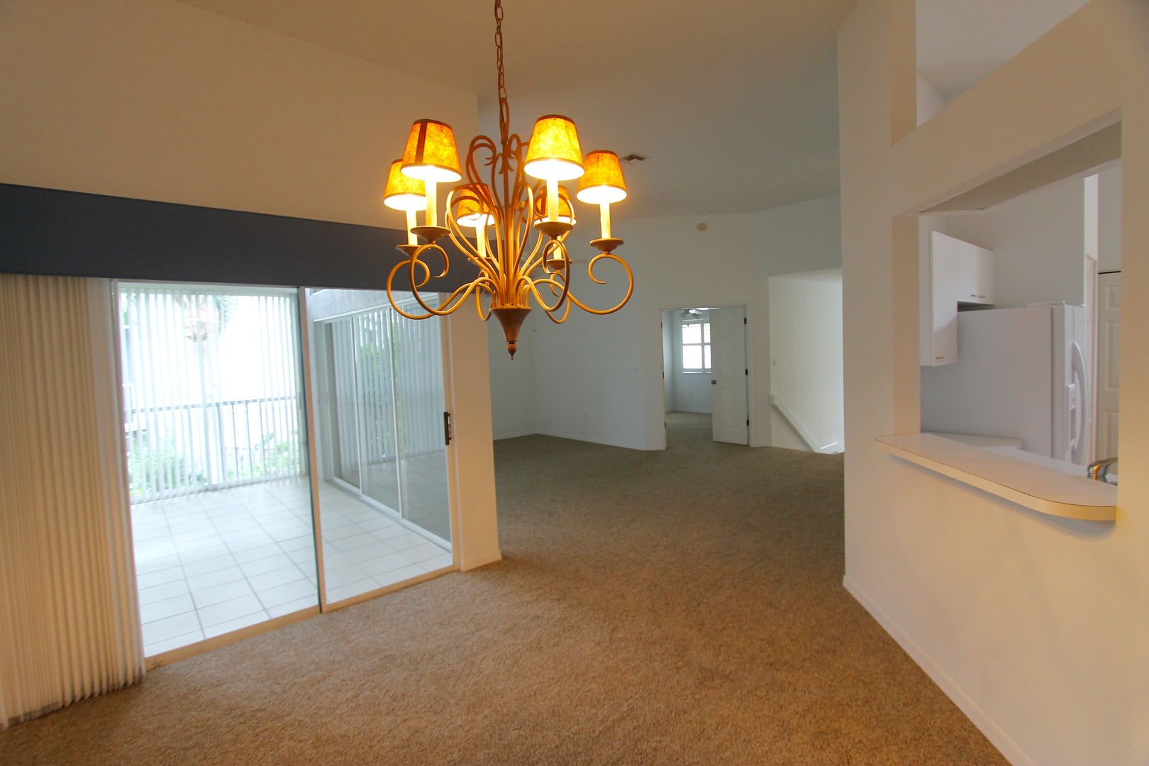 Ask About The Two Weeks Free Perfect Location Lakeside 3 Bed 2 Bath Condo One Car Garage North Naples – photo 4