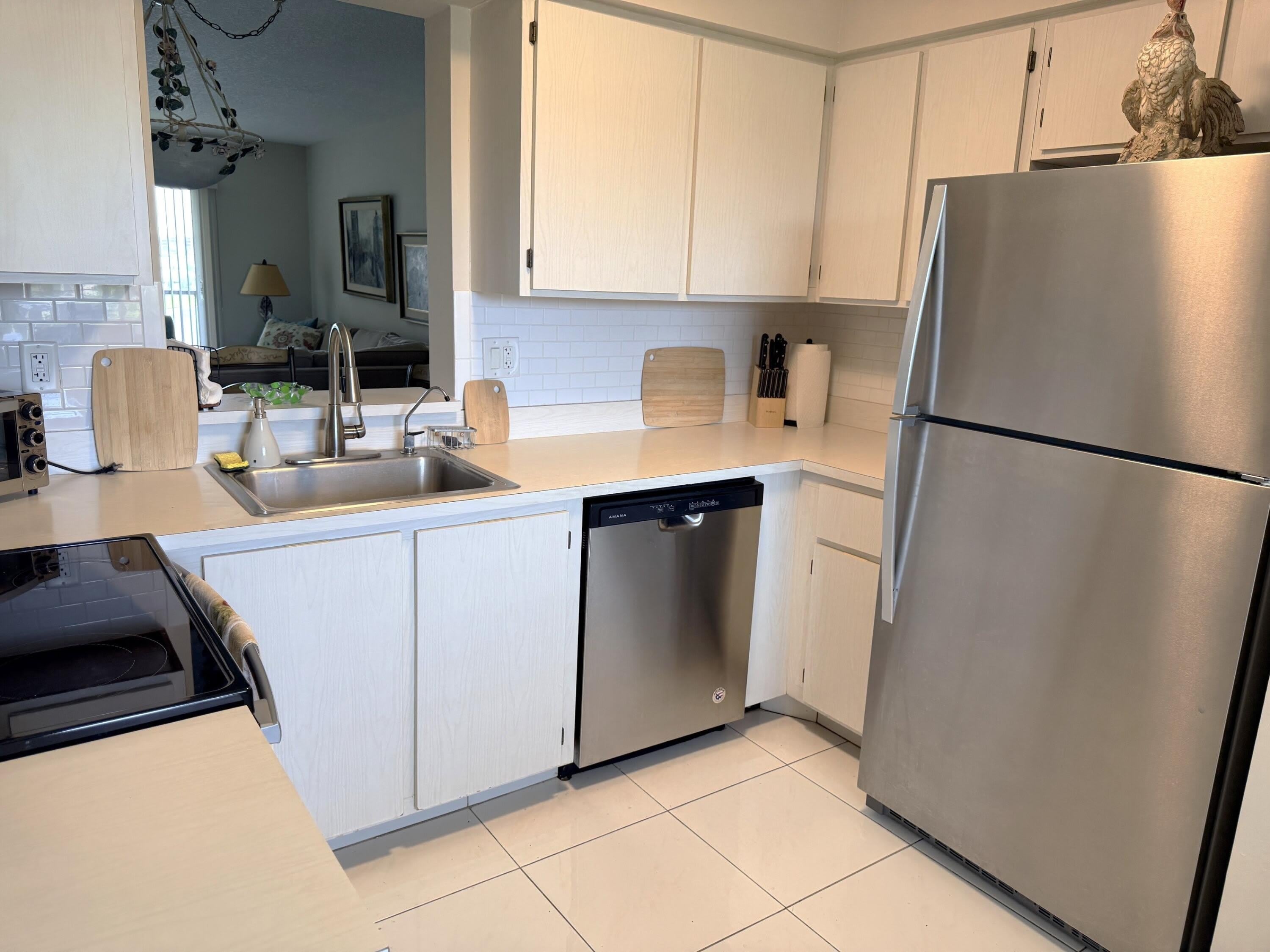 7146 Huntington Lane – photo 3