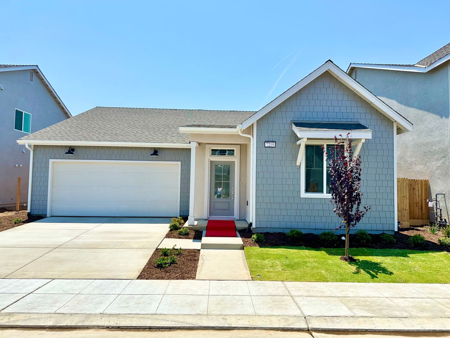 New Build 3/2 Near Clovis East – photo 1