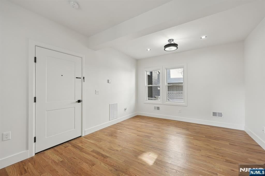 135 Forest Street – photo 4