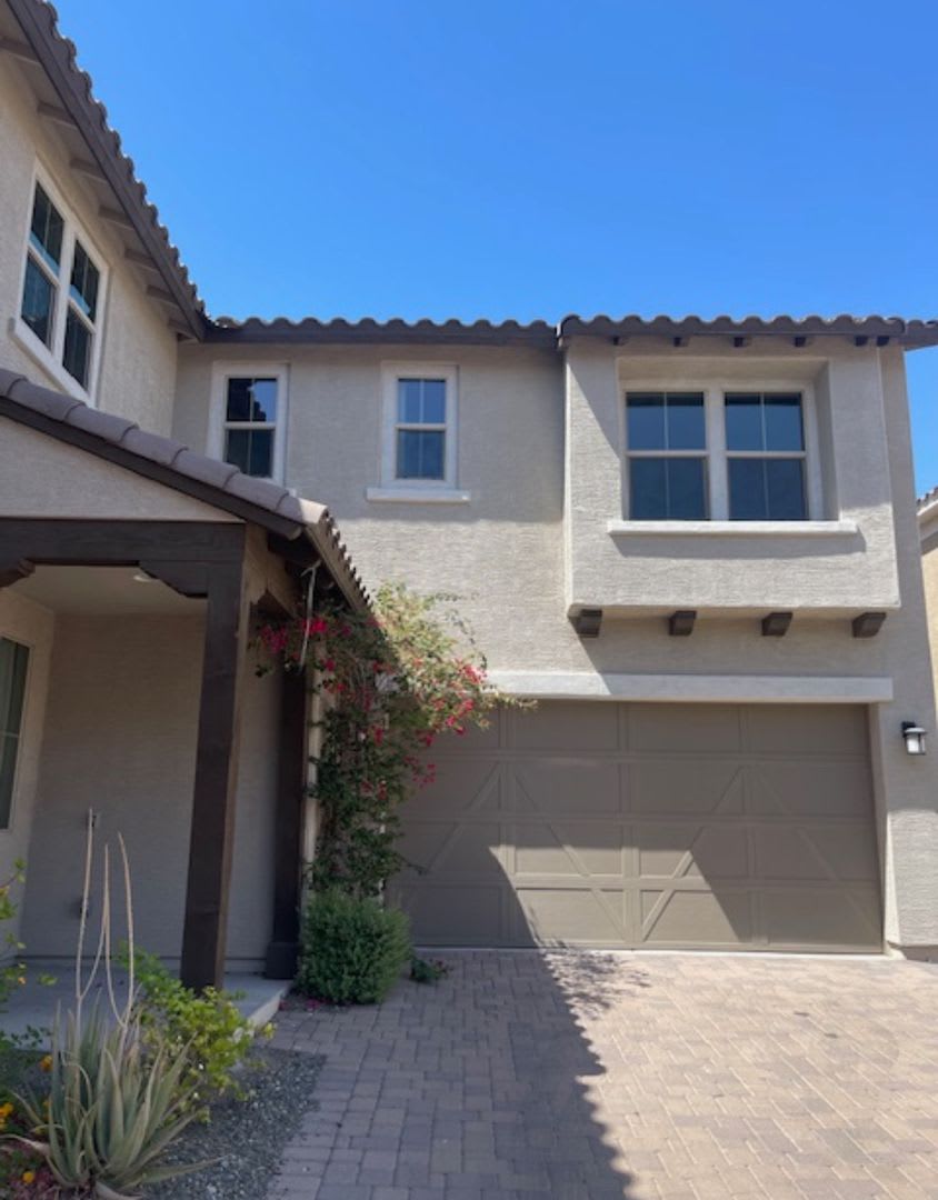 4 BEDROOM HOME IN GATED VILLAS AT TRELLIS IN PHOENIX – photo 2