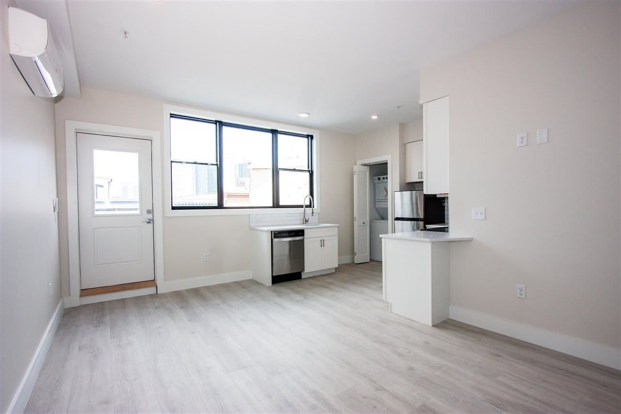 141 NEWARK AVE – photo 2