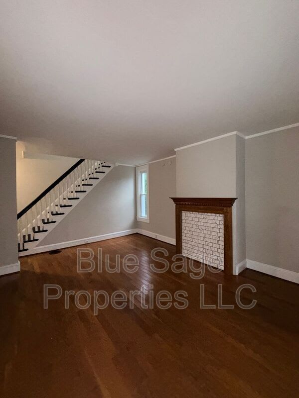 913 8th Ave – photo 4