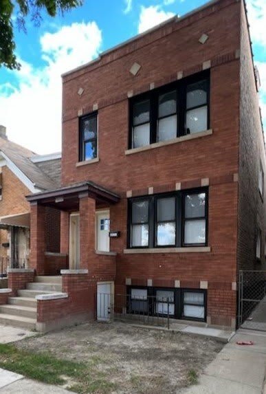 3721 S wolcott Avenue – photo 1