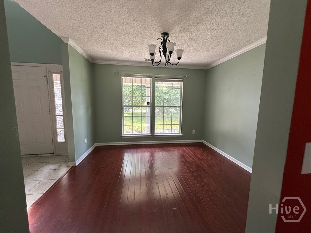 138 Silverton Road – photo 2