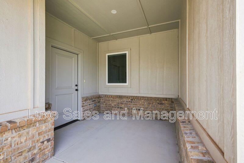 10912 Oak Hollow Drive – photo 3