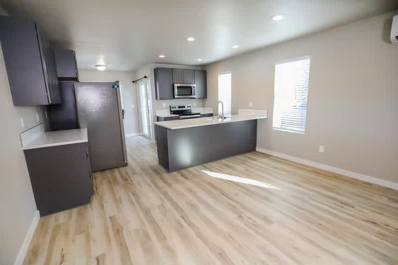 3001 East 36th Avenue – photo 3