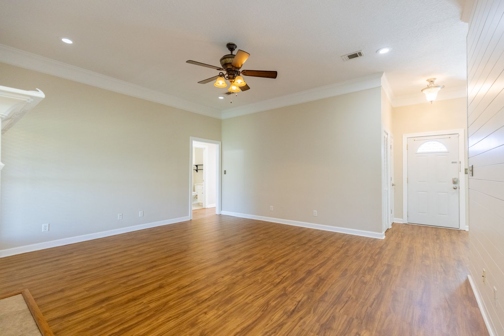 4004 Grey Oak Drive – photo 4
