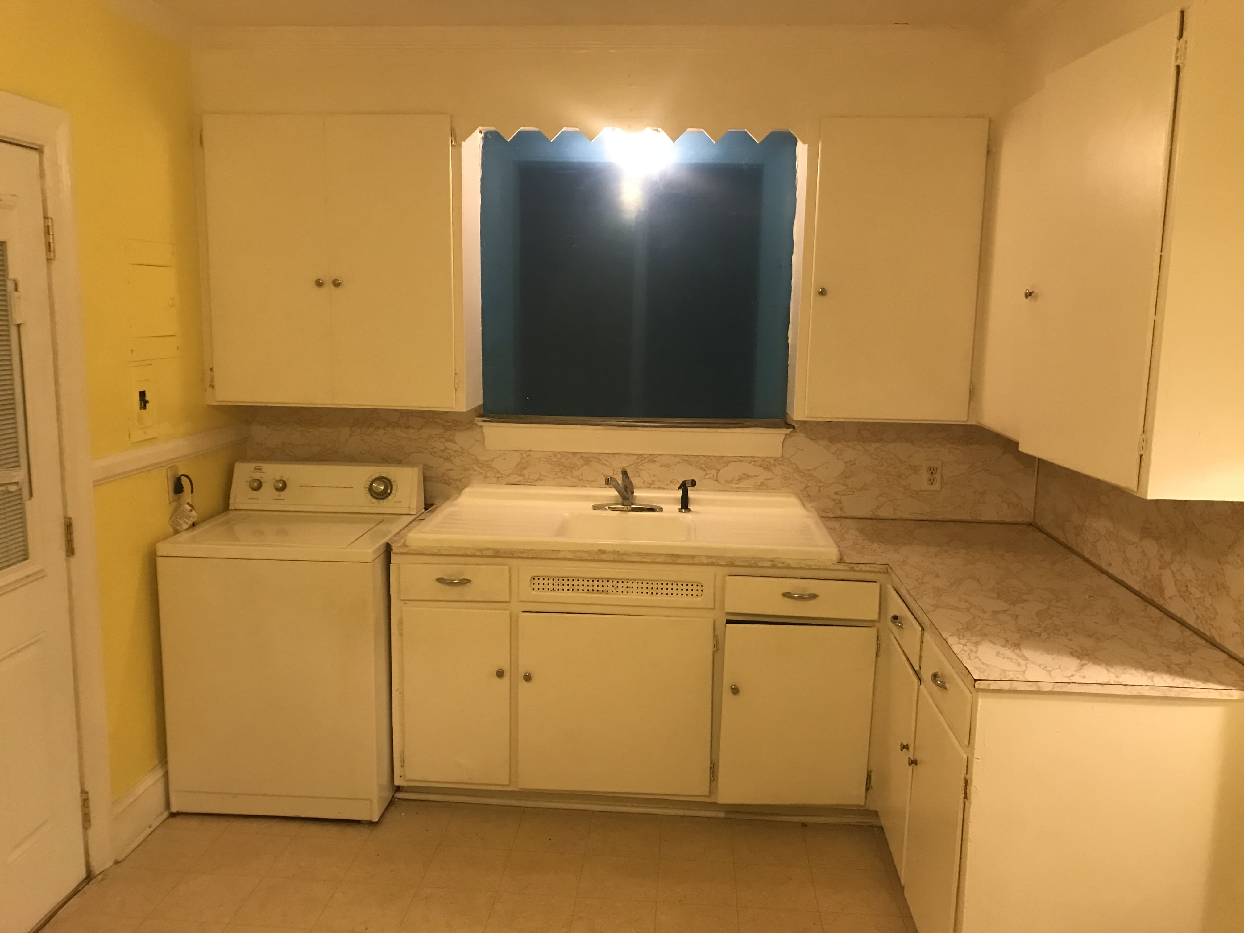 1010 W Washington Ave – photo 3