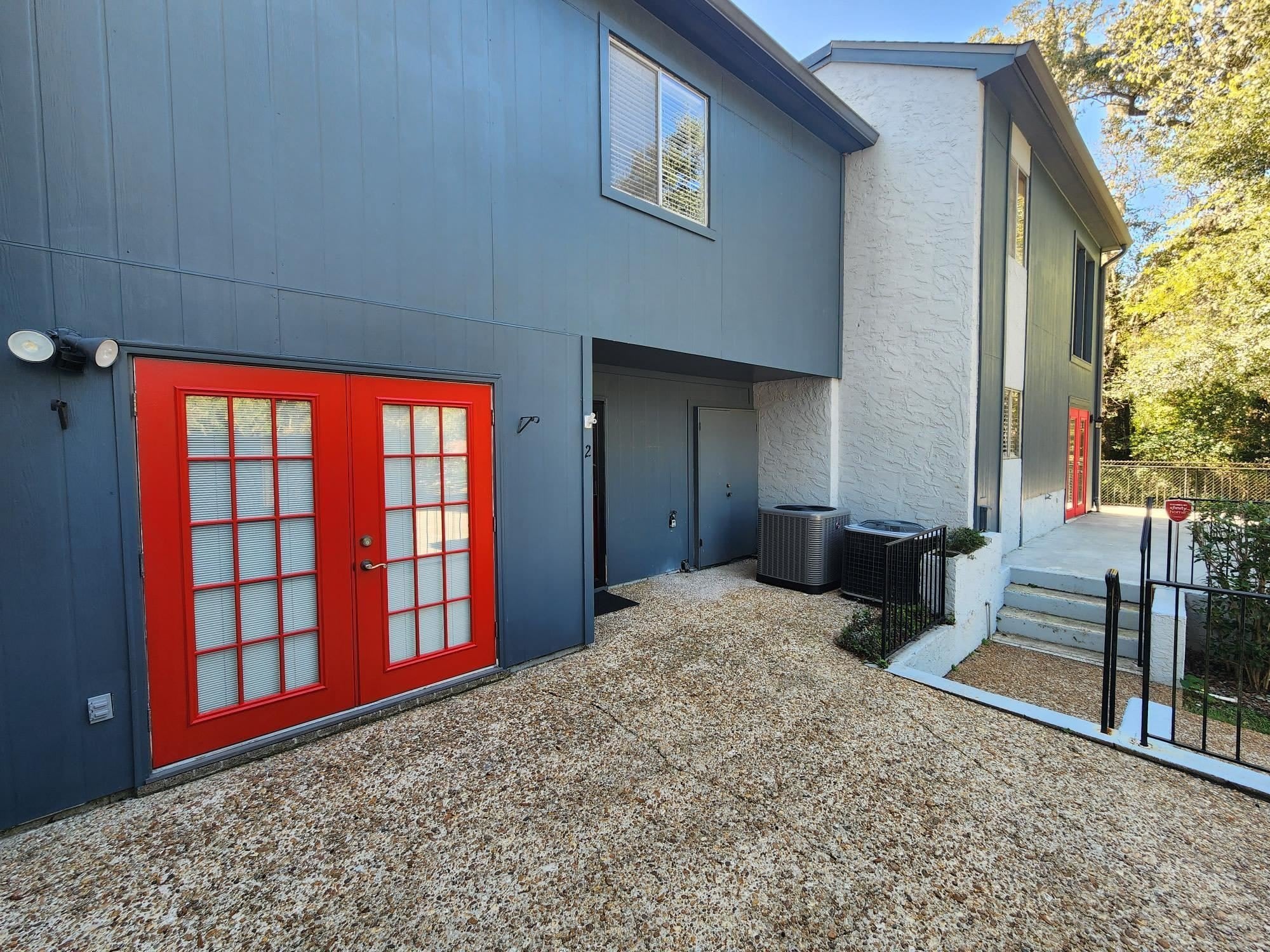 2949 N Shamrock Street – photo 2
