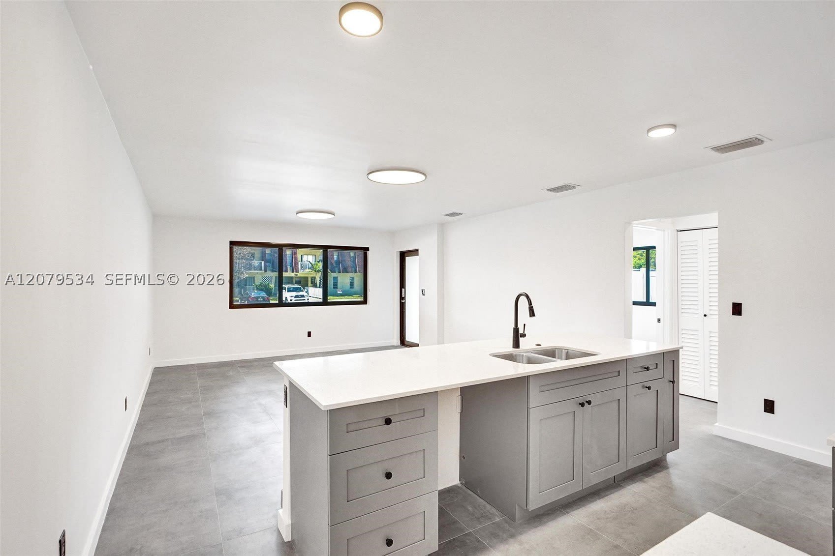 2255 NE 173rd St – photo 4
