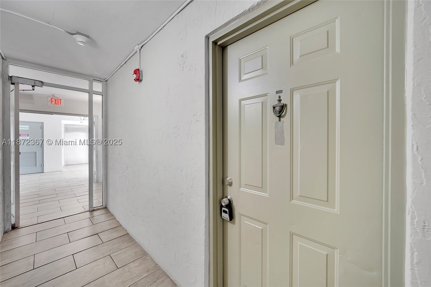 8260 SW 210th St – photo 2