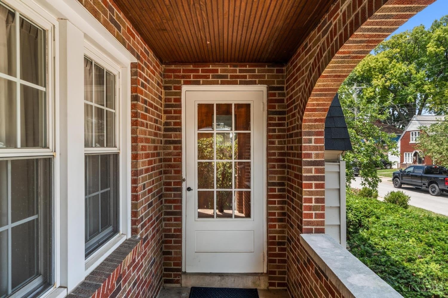 3445 Oak View Place – photo 3