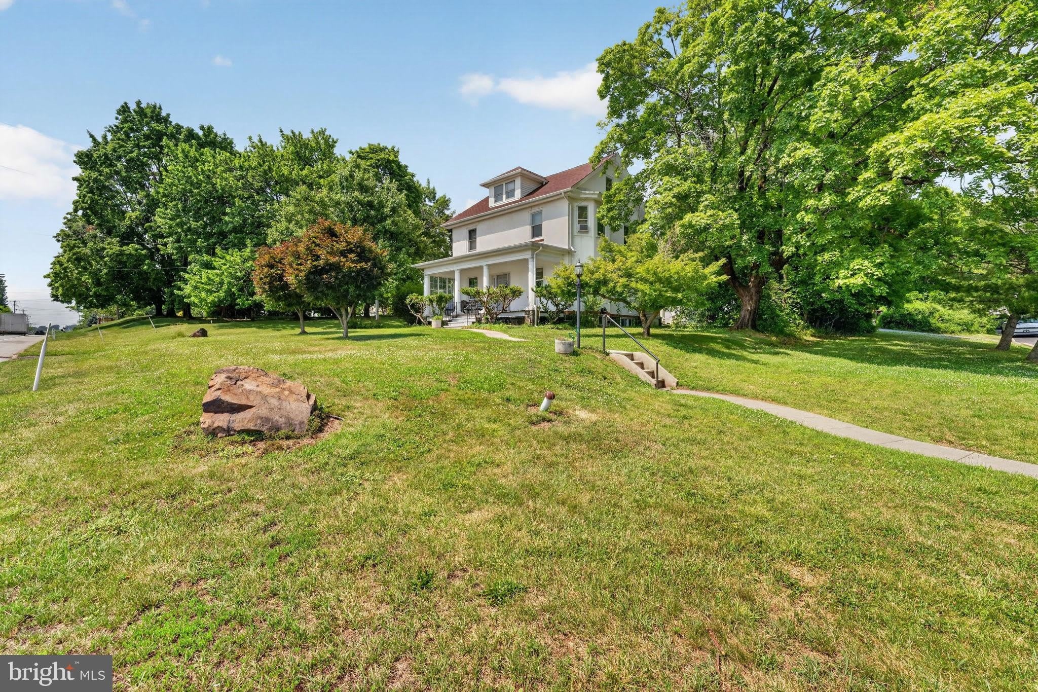 1715 SKIPPACK Pike – photo 2
