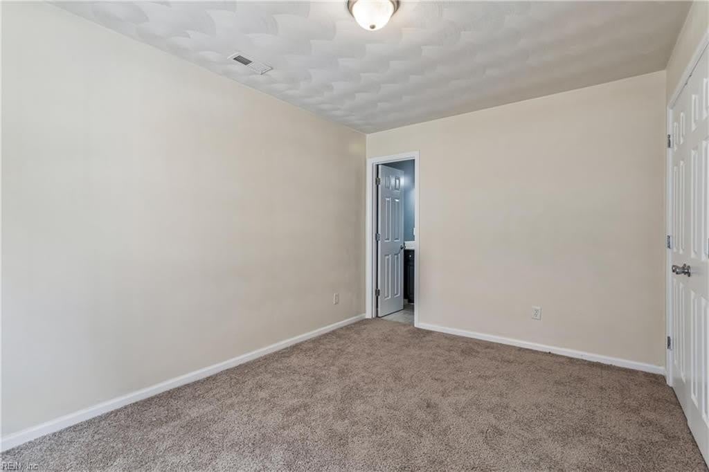 146 S Kentucky Avenue – photo 5