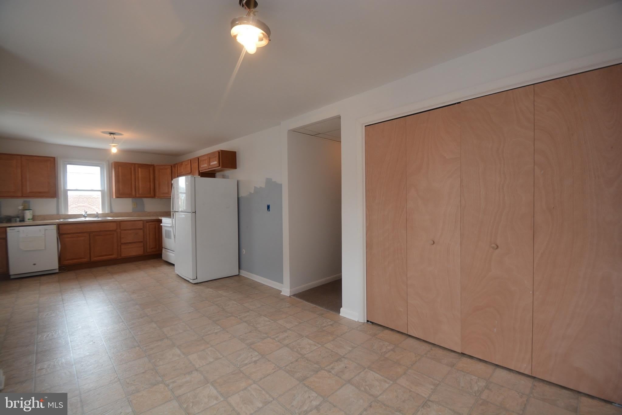 16 S Main Street – photo 3