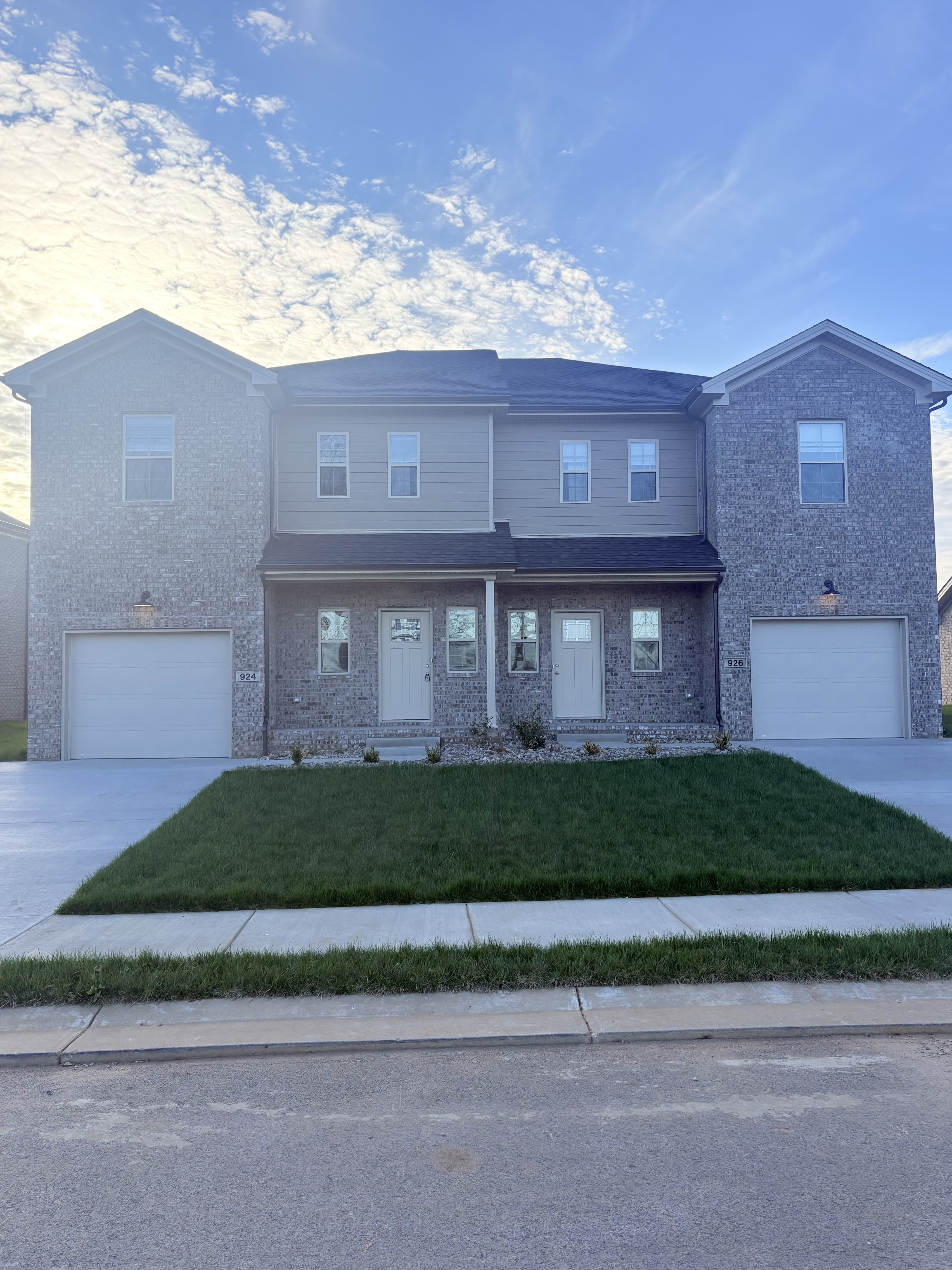926 Rodeo Ln – photo 1