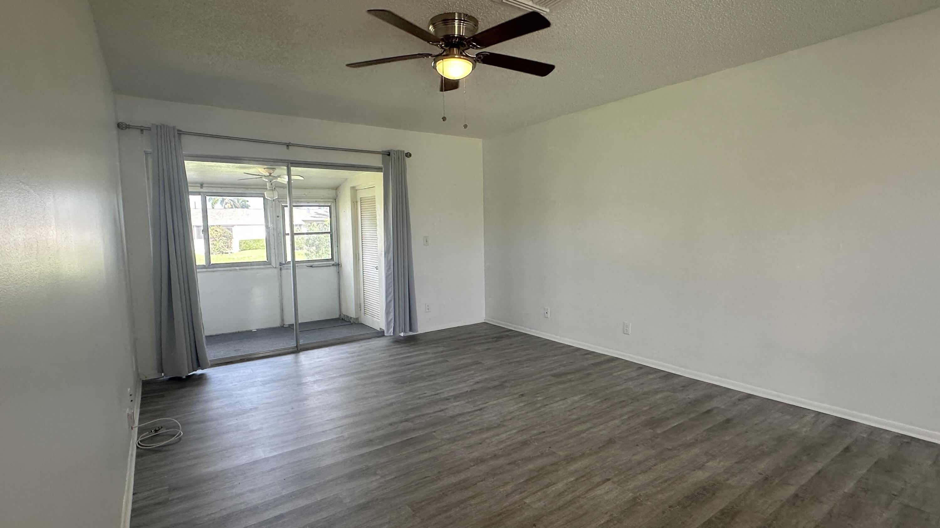2723 Dudley Drive E – photo 4