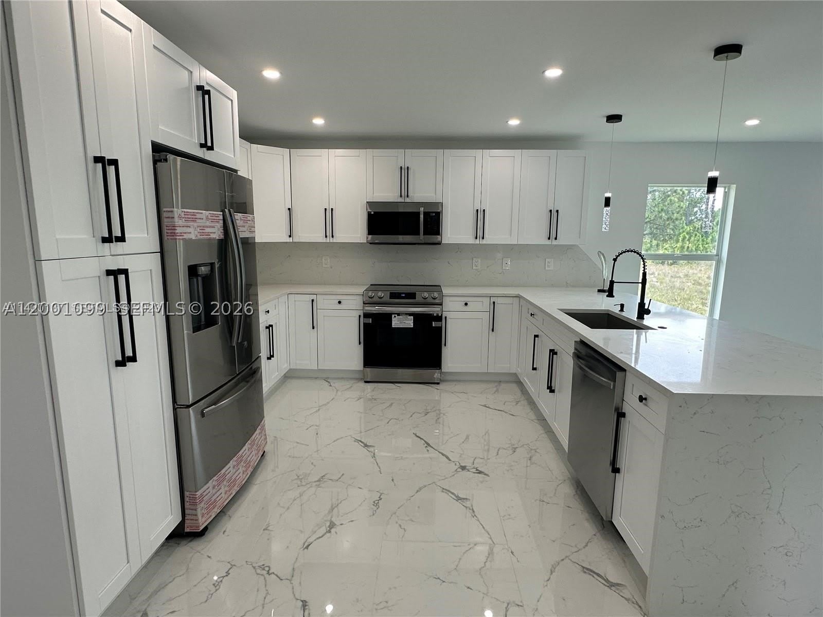 1125 Milwaukee Blvd – photo 3