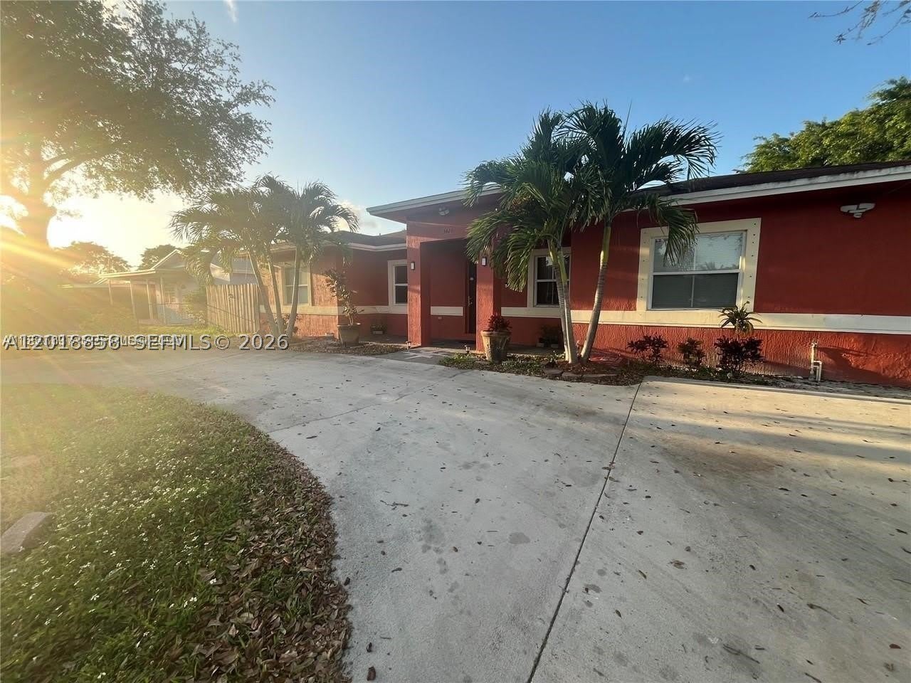3421 SW 12th Ct – photo 2
