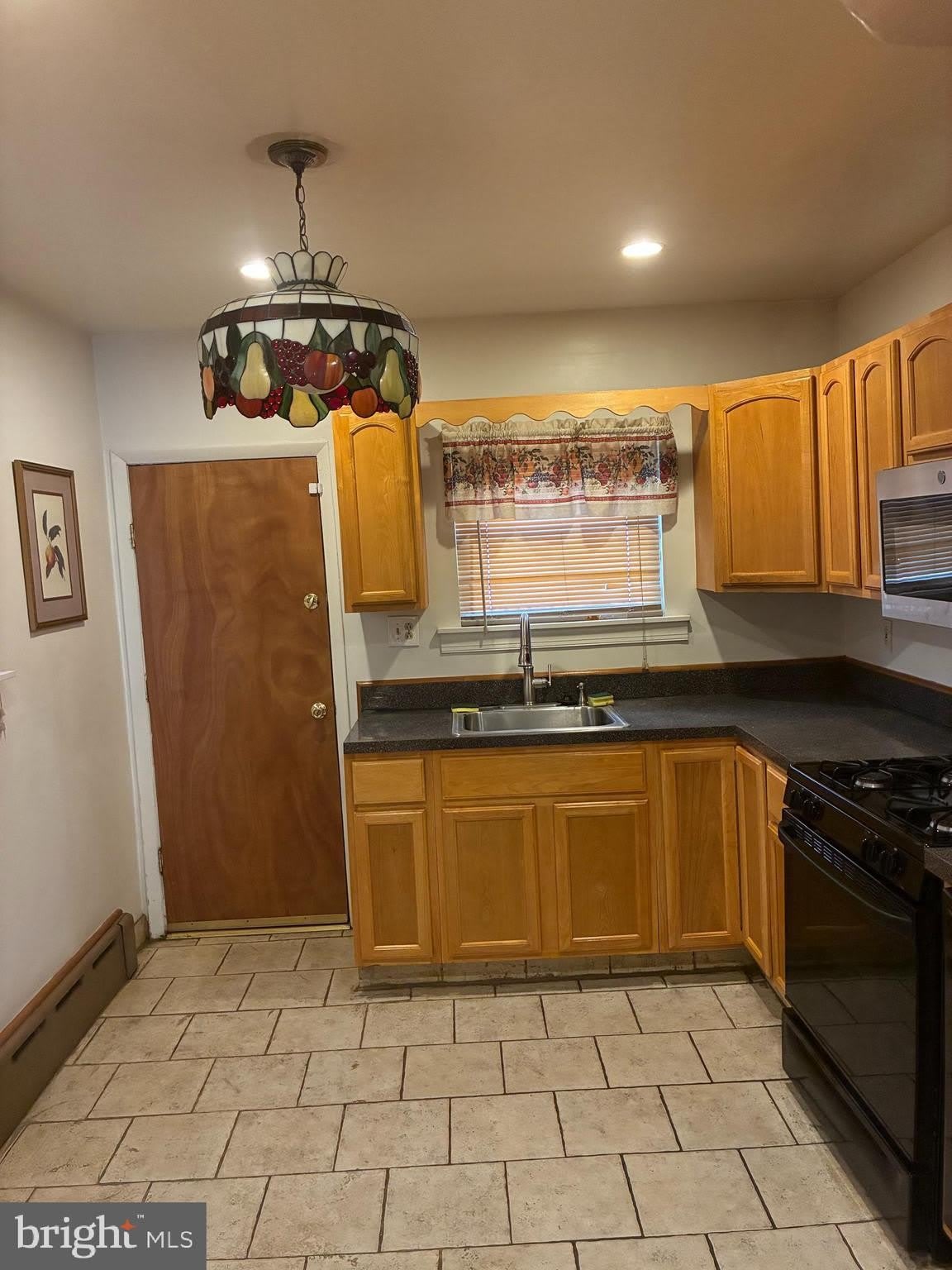2218 S BEECHWOOD Street – photo 4