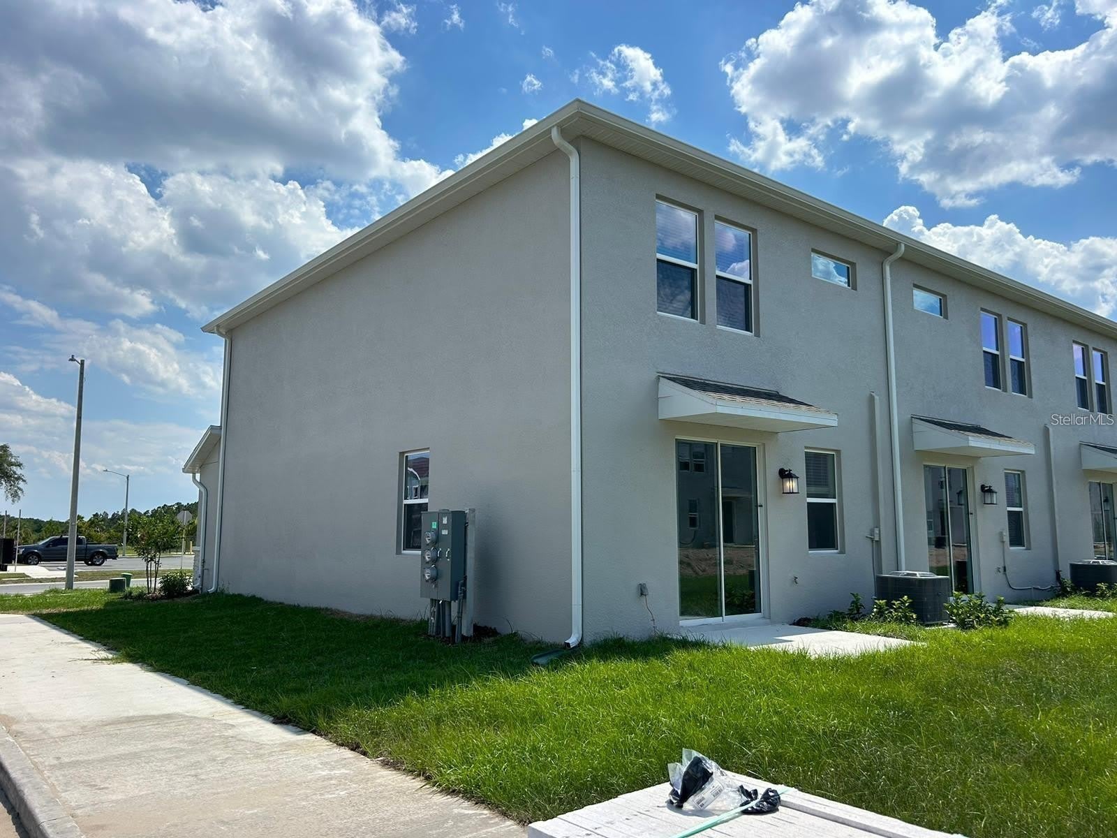 3350 LAURENT Loop – photo 5