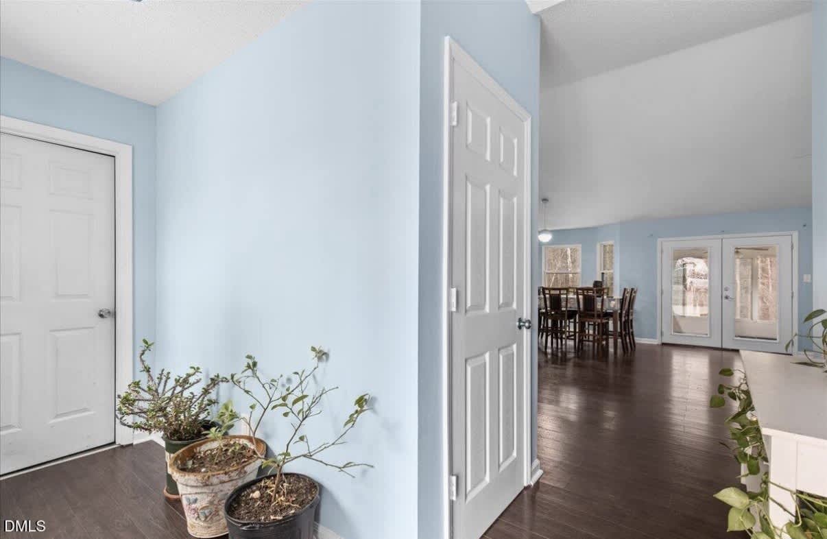 3201 Venus Dr – photo 2