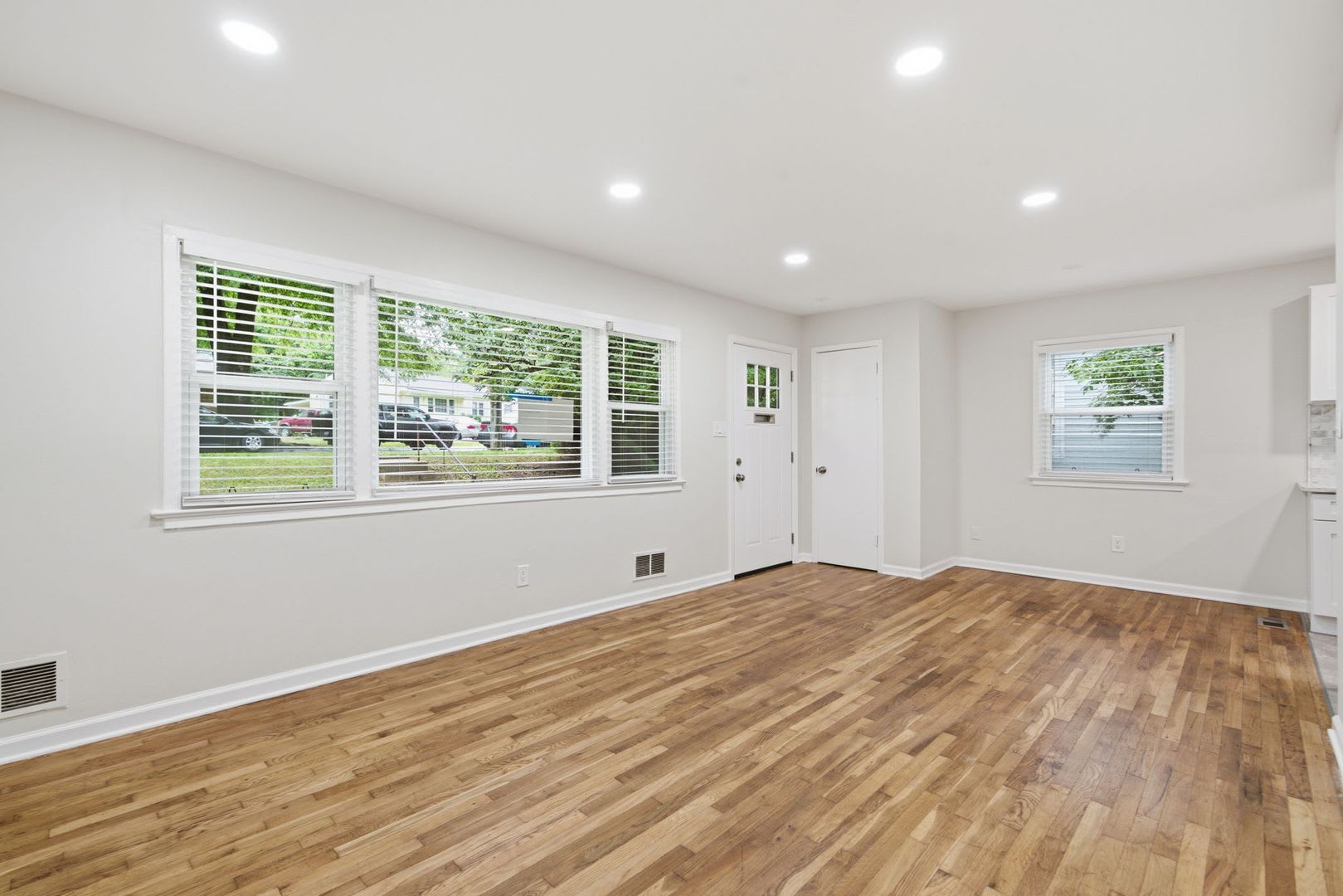 3BR/2BA – photo 3