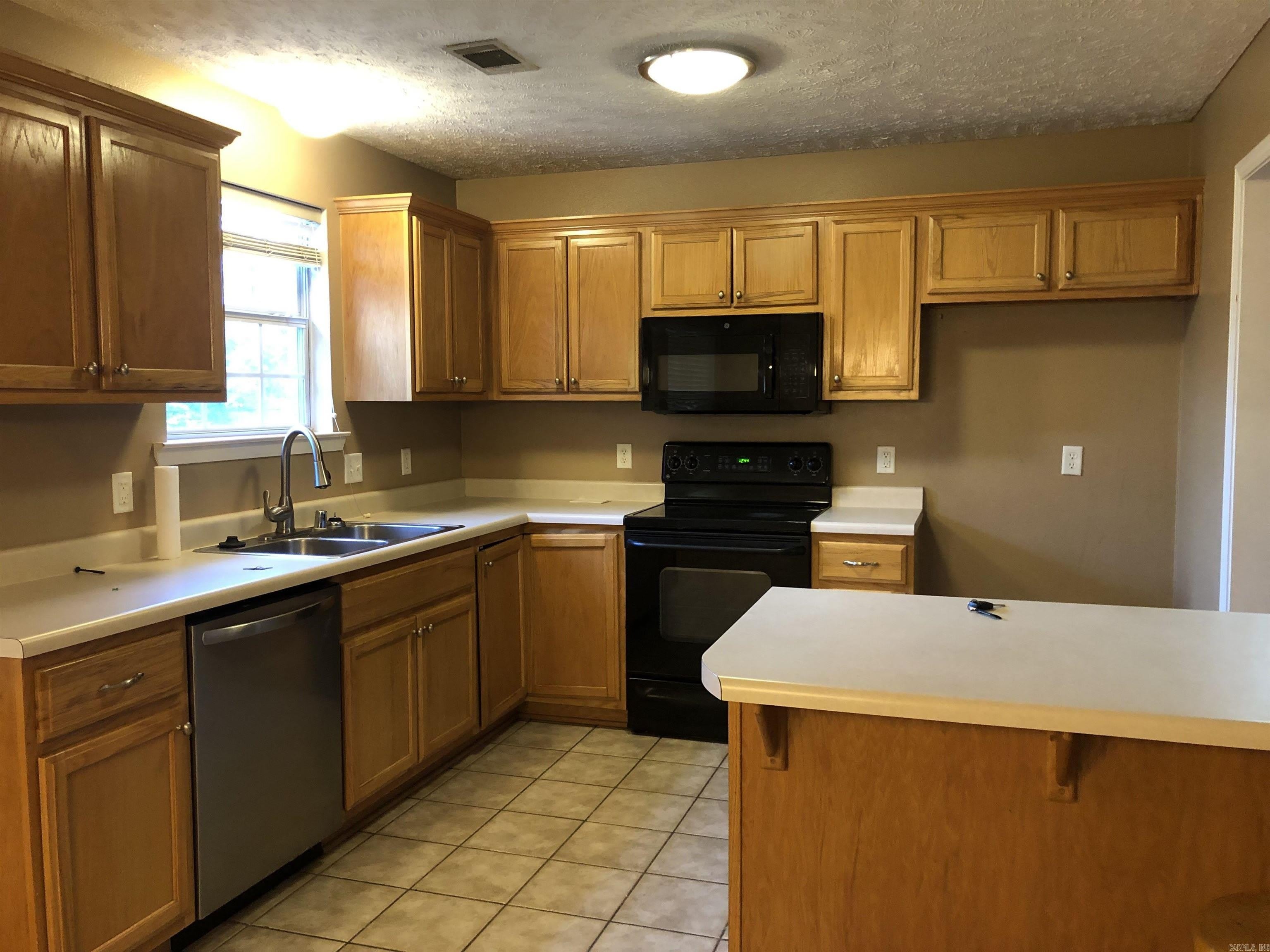 2830 York Lane – photo 4