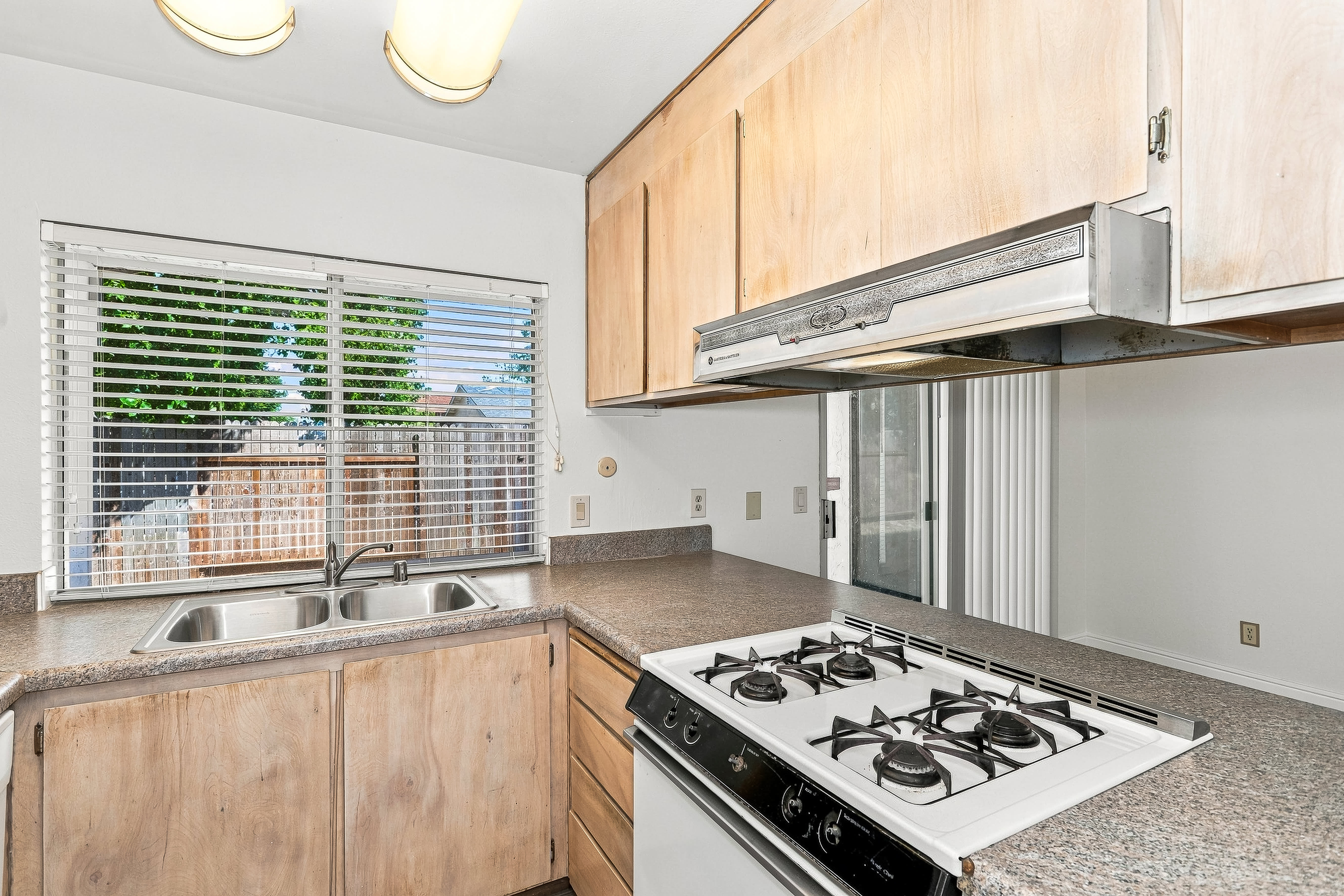 7205 Dedrick Ct – photo 5
