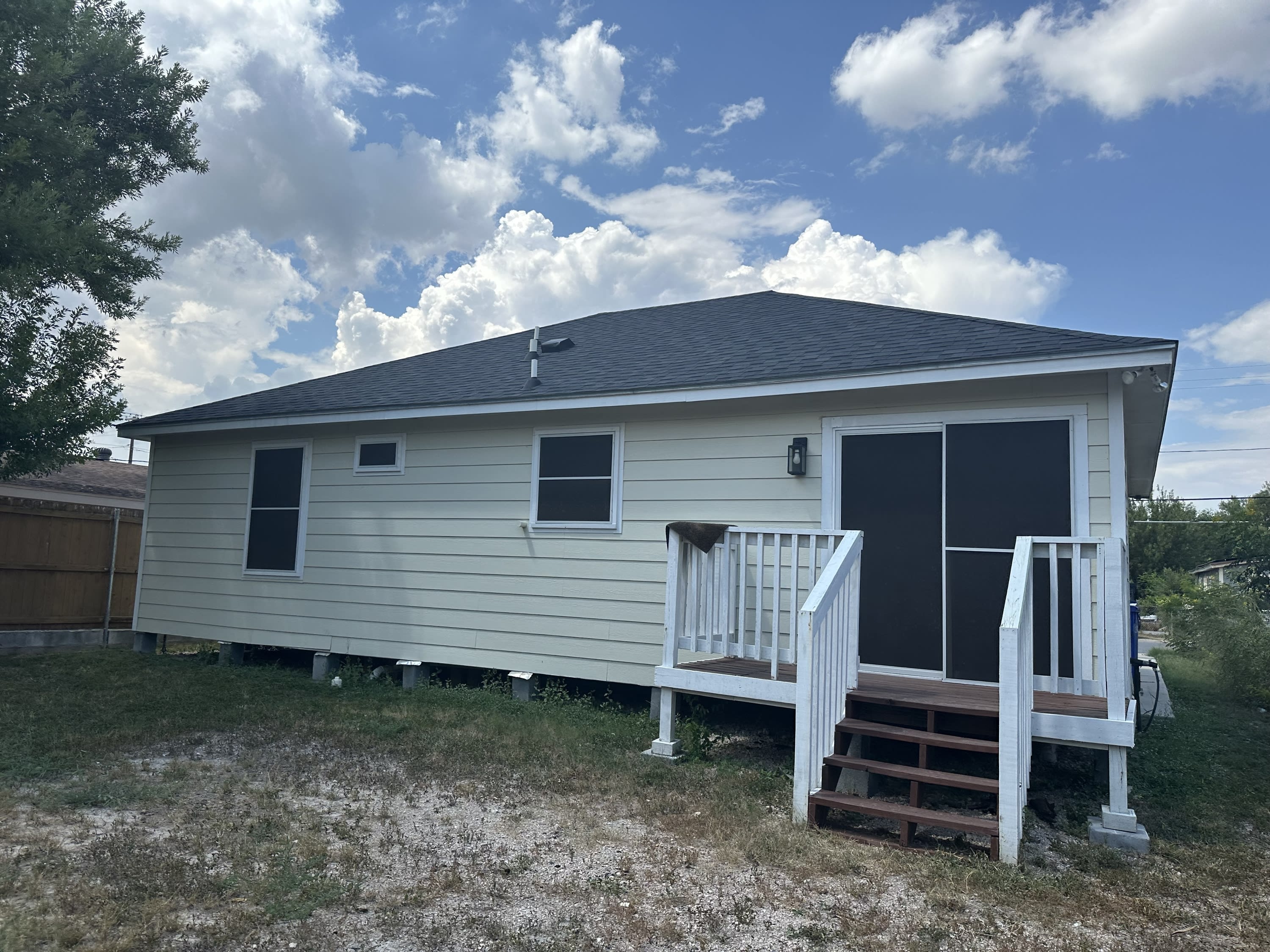 2213 Diaz Avenue – photo 3