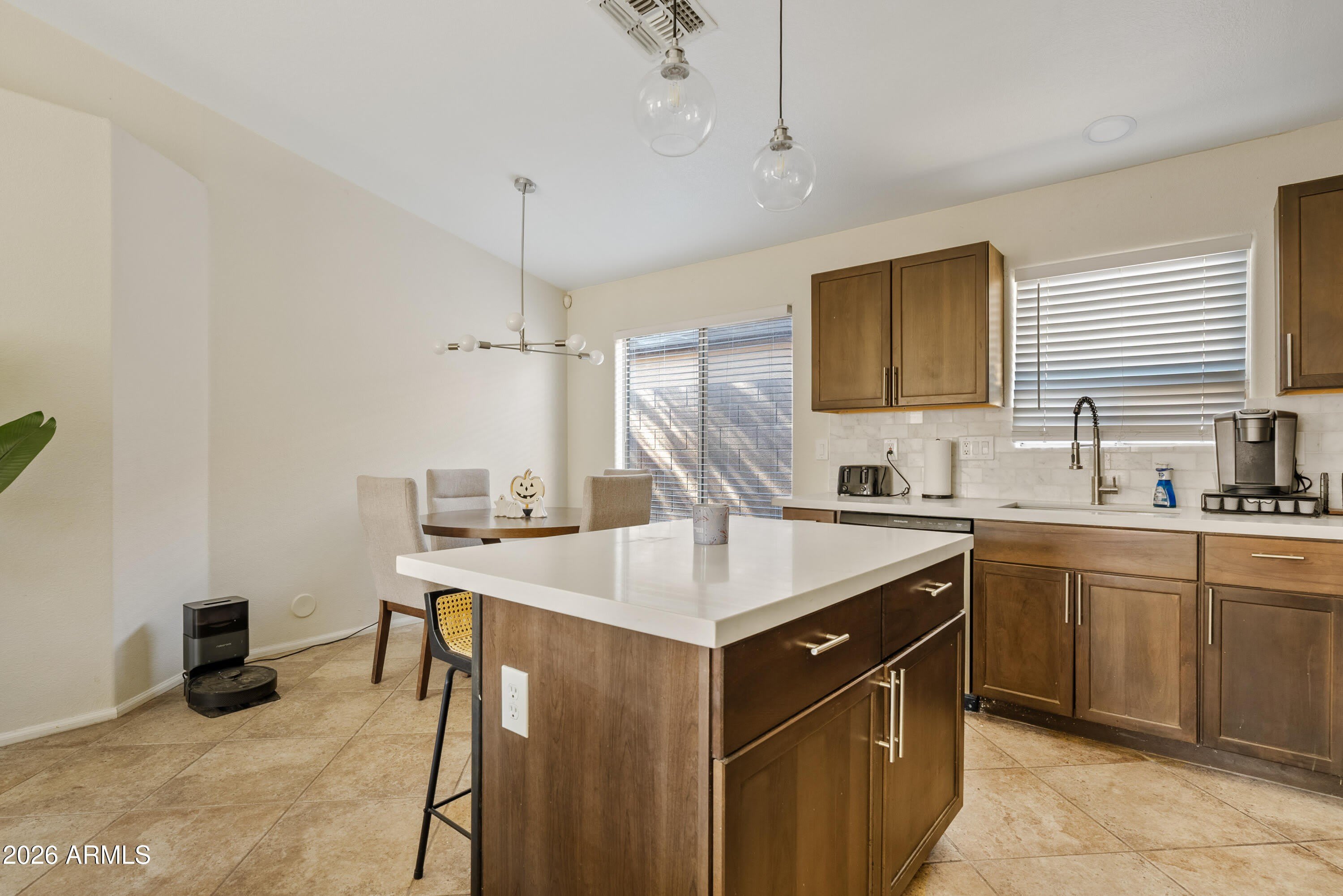 10901 W Lewis Avenue – photo 4