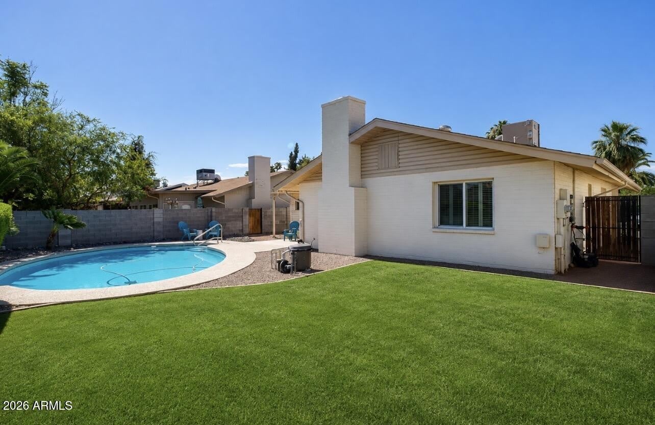 2046 E YALE Drive – photo 3