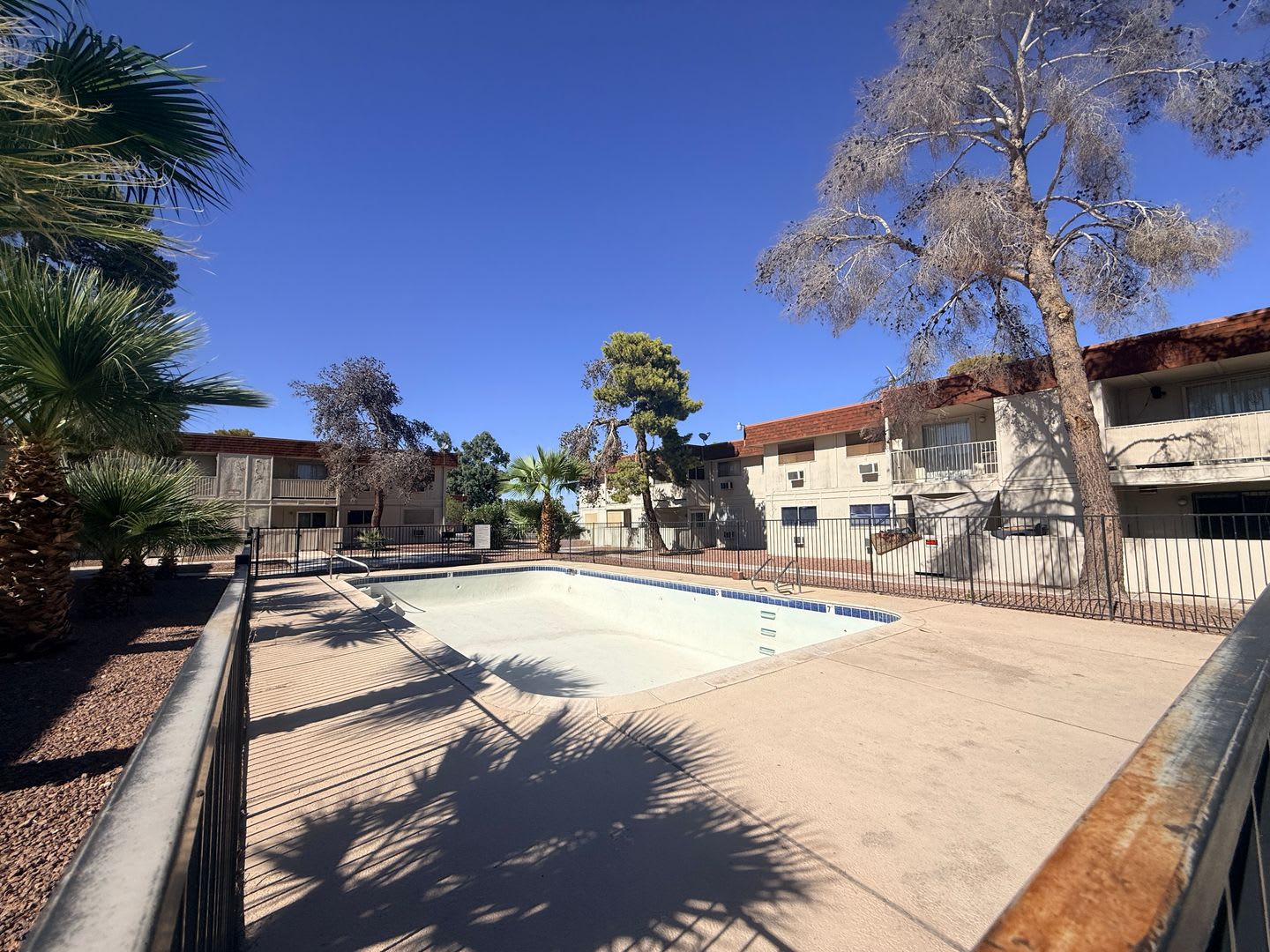 Spacious First Floor 2 Bedroom Condo – photo 2