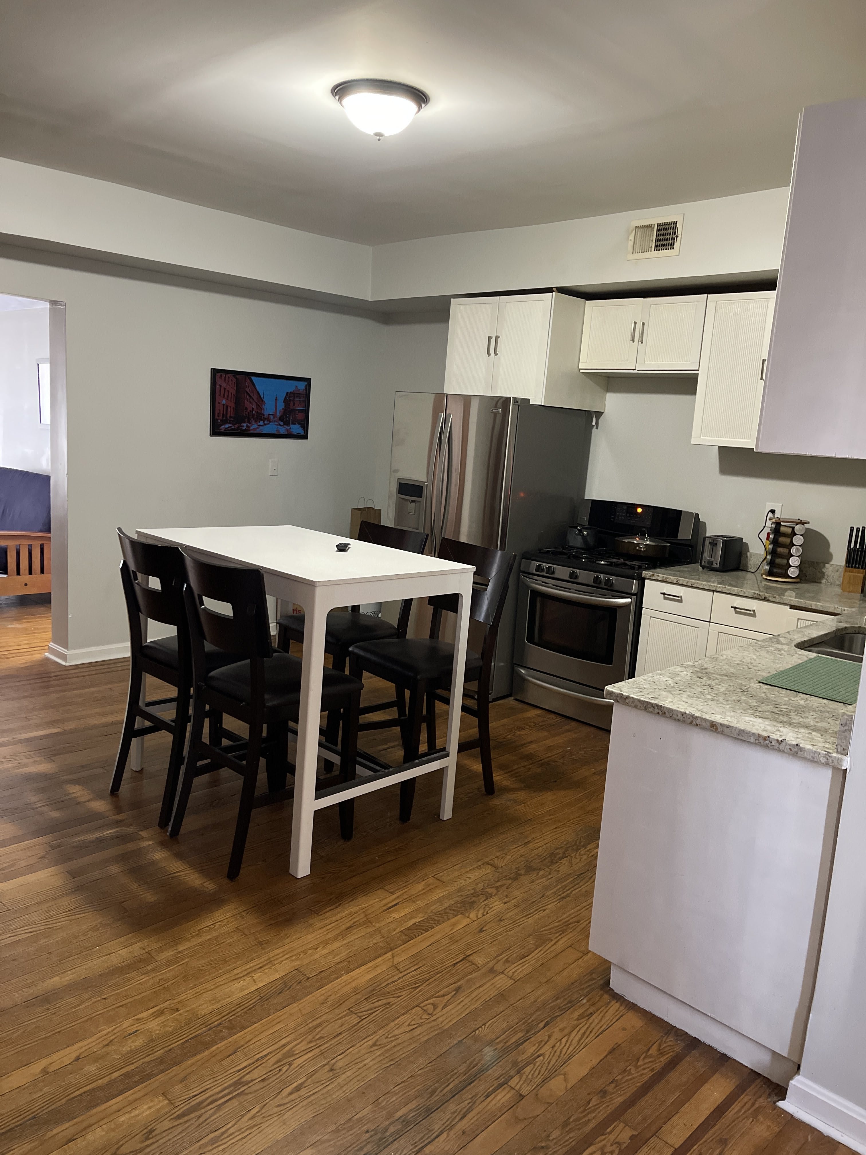 802 North Broadway – photo 3