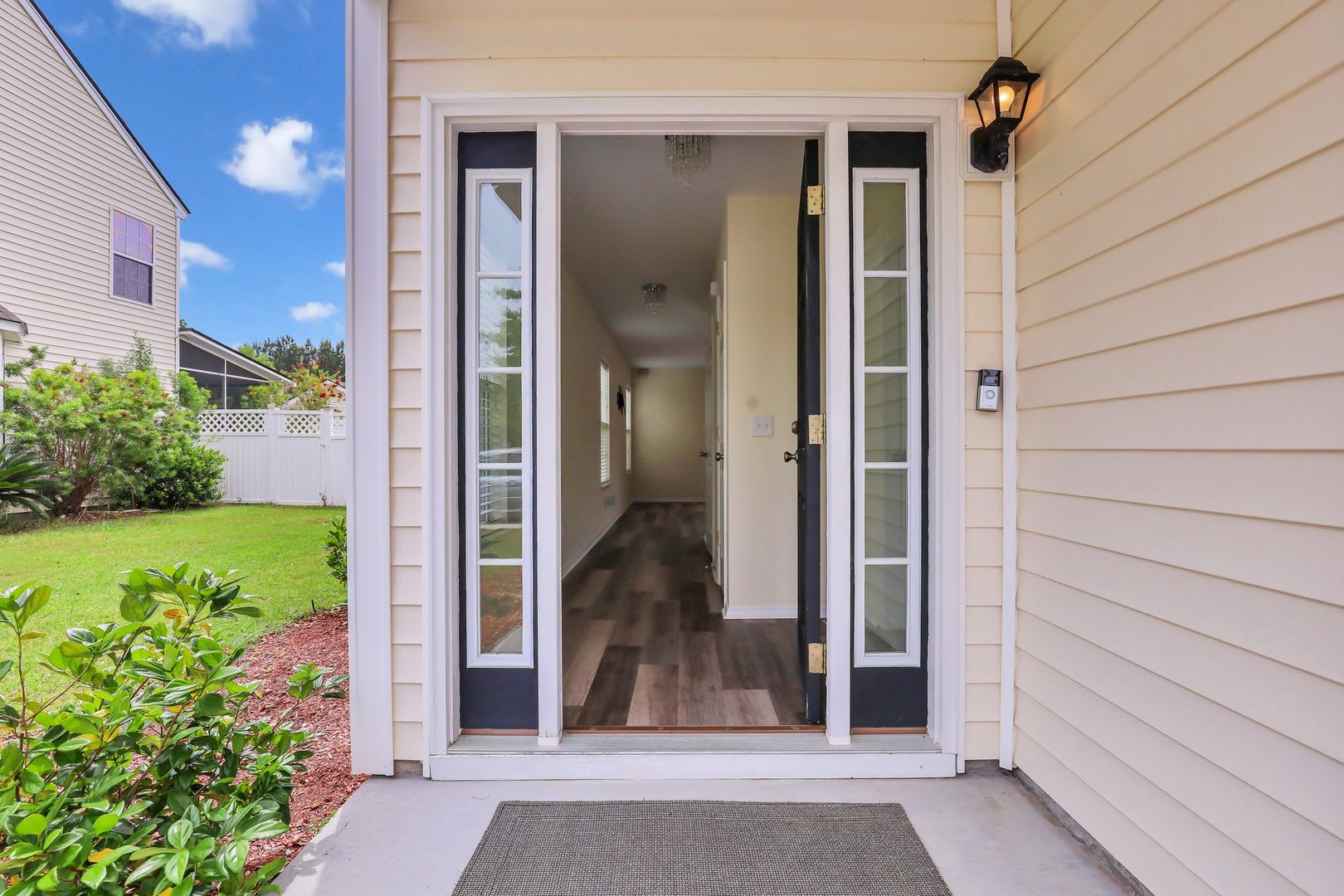 End Unit Townhome For Lease in Godley Park – photo 4