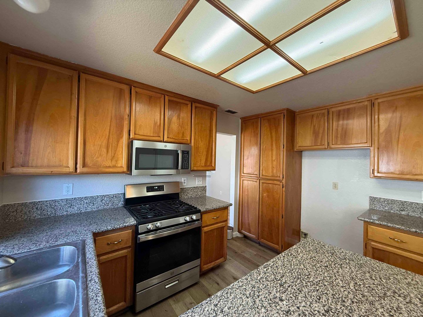 Great Antelope Home Located On a Court – photo 5
